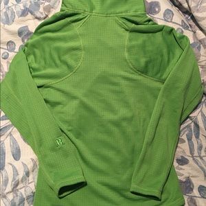 Womens Patagonia pull-over sweatshirt Medium NICE!